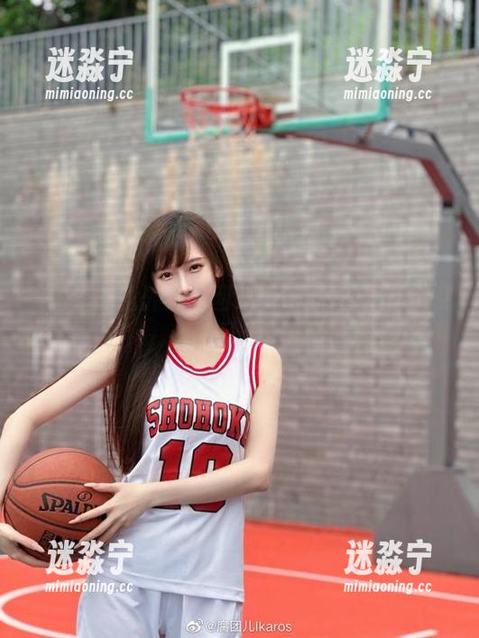 腐团儿Ikaros 美图中的意外:腐团儿Ikaros的浴室小混乱!