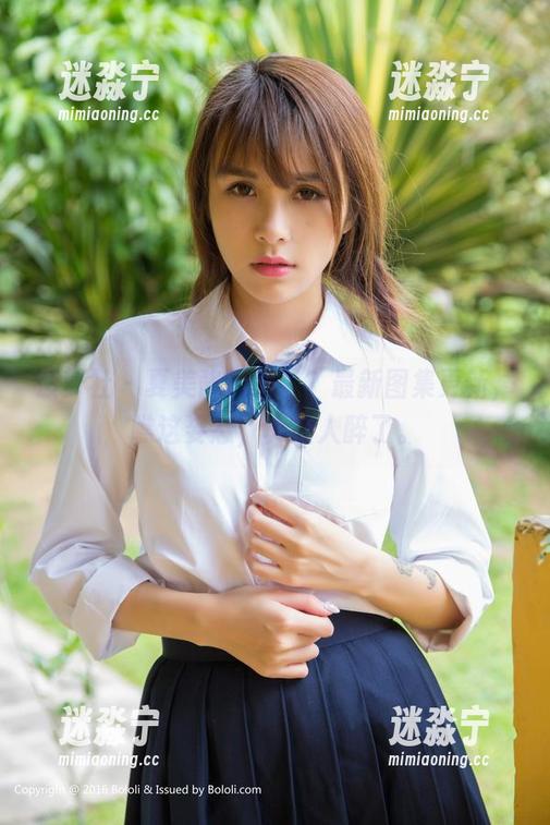 菠萝社 - 夏美酱又来了？最新图集更新，瞧这姿态，真让人醉了。