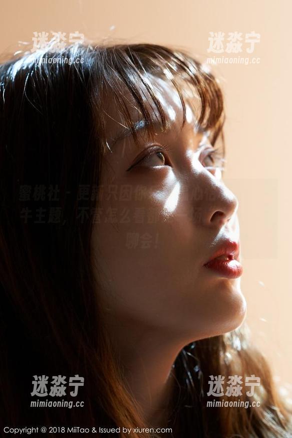 蜜桃社-温心怡 蜜桃社 - 更新只因你乐!温心怡和她的奶牛主题,不管怎么看都是一场“牛”气畅聊会!