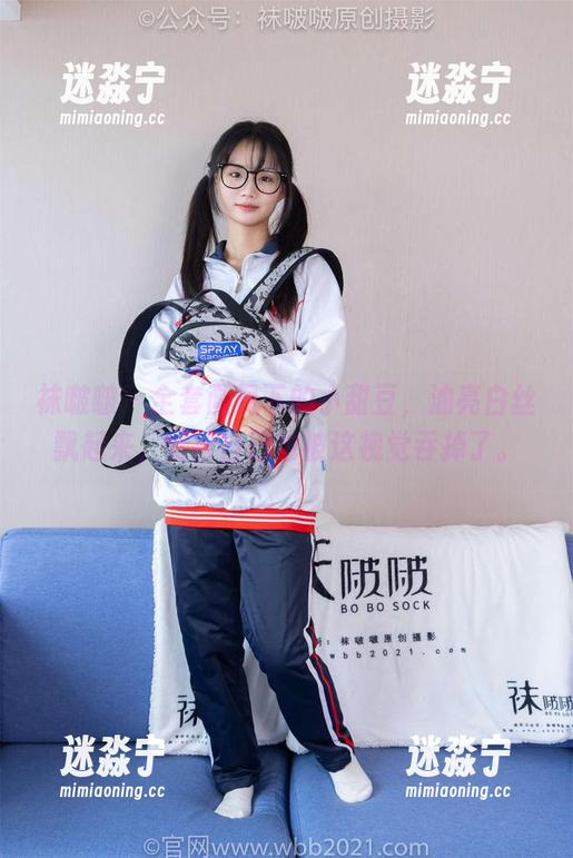 袜啵啵 - 全套画风下的小甜豆，油亮白丝飘起来，觉得自己也被这视觉吞掉了。