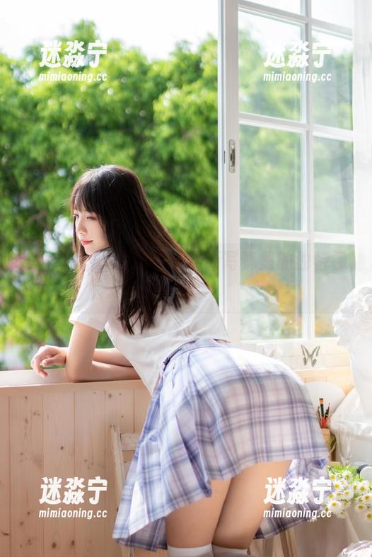 黑色戏剧，西瓜少女最新写真集的独特视角