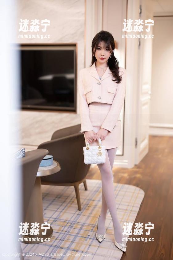语画界 - 棉袜与灵感的碰撞：李丽莎的写真资源实录！