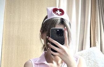 微密圈 – 原图到位！醇子小姨的妖娆姿态，见过那么多性感的，但这是“火红+妖艳”的新高度啊！