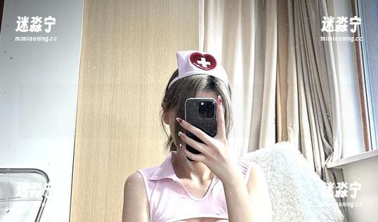 醇子小姨 微密圈 - 原图到位!醇子小姨的妖娆姿态,见过那么多性感的,但这是“火红+妖艳”的新高度啊!