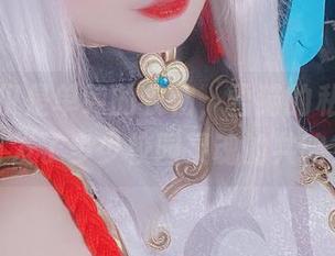 校服不仅是单纯的衣物，雪猫的私拍图包引发了多少校园灵魂的共鸣？