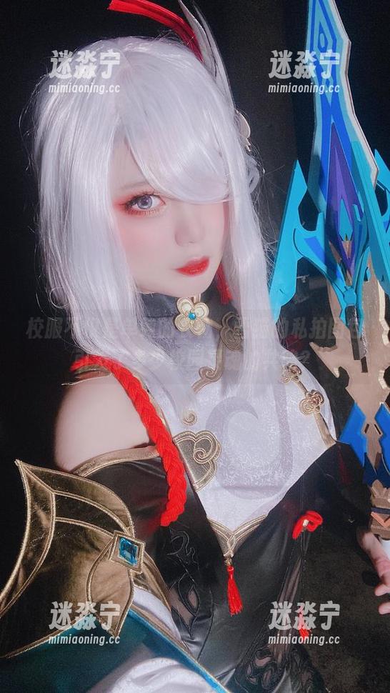 校服不仅是单纯的衣物，雪猫的私拍图包引发了多少校园灵魂的共鸣？