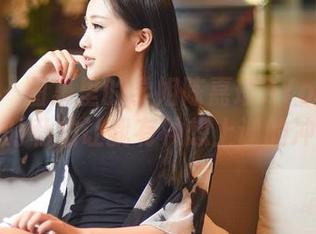 青豆客 – 图集里的学姐陈嘉瑶AYomiabe，她的私拍让我有种想上课的冲动！